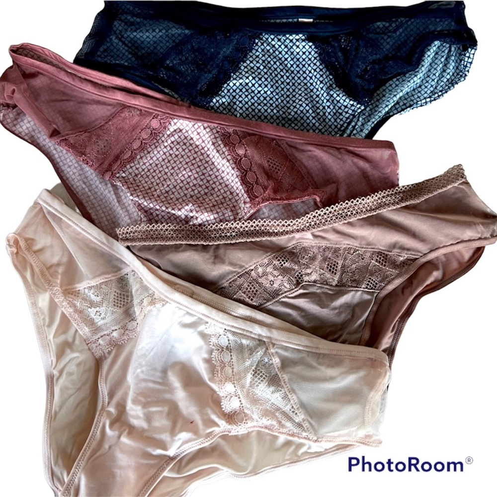 Body by Victoria HipHugger/Hipster Panties size small